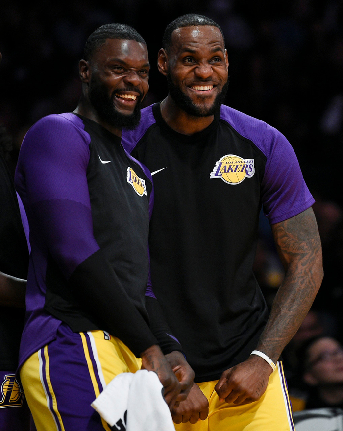 半岛体育入口-芬森盛赞老詹专注赢球做正确选择|勒布朗·詹姆斯|勒布朗|体育赛事讨论|勒布朗-詹姆斯|洛杉矶湖人队_新浪体育_新浪新闻