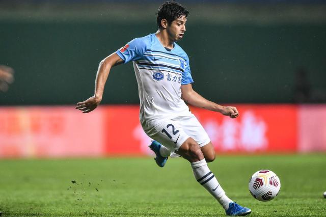 半岛体育官网-艰难击败沧州雄狮拿到三分 范加斯特依然忧心忡忡